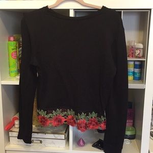 Cropped Black Long Sleeved w Floral Hem